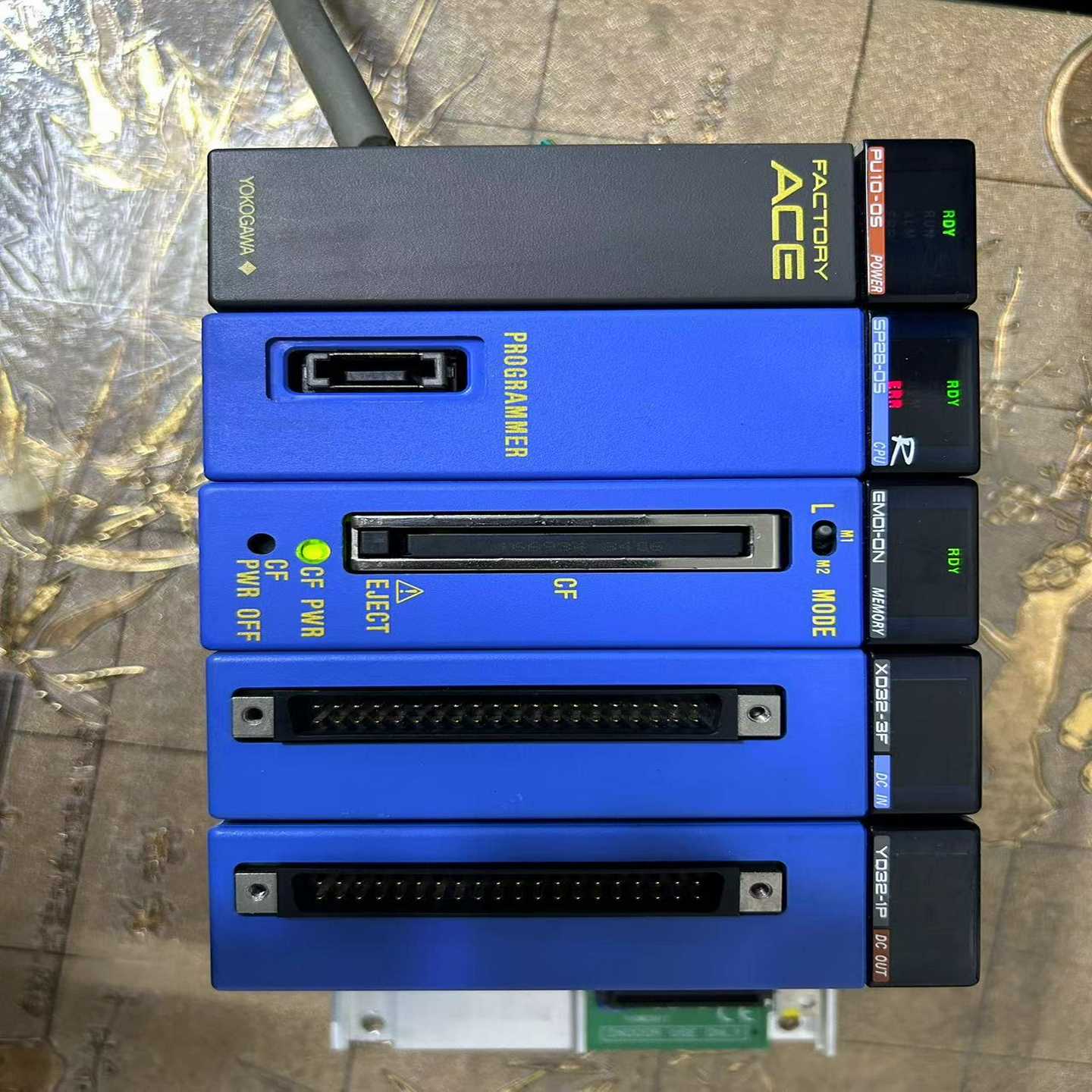 F3PU10-0S F3SP28-0S F3EM01-0N【侨报商行】