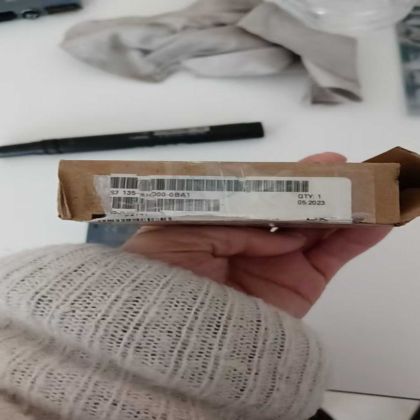询价6ES7135-6HD00-0BA1仅开封的23年需
