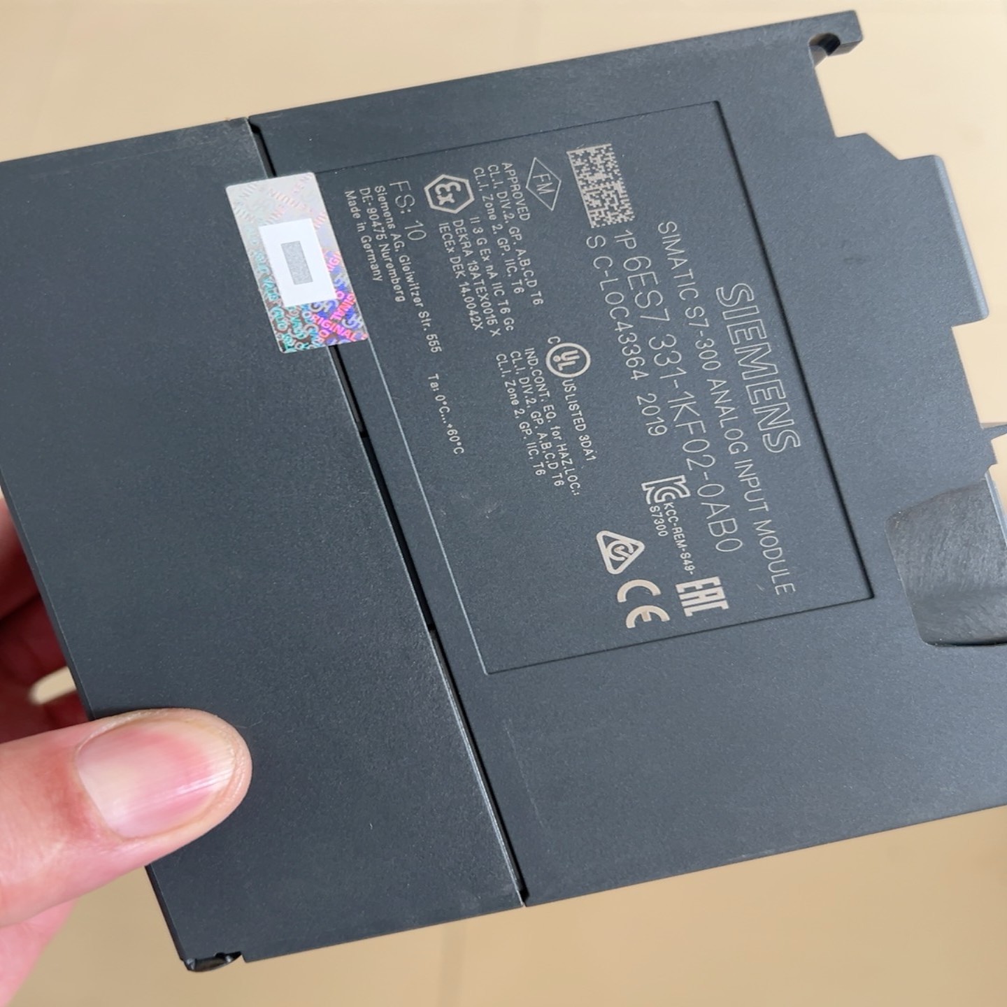 6es7331-1kf02-0ab0实物拍摄功能完好，外观--议价商品