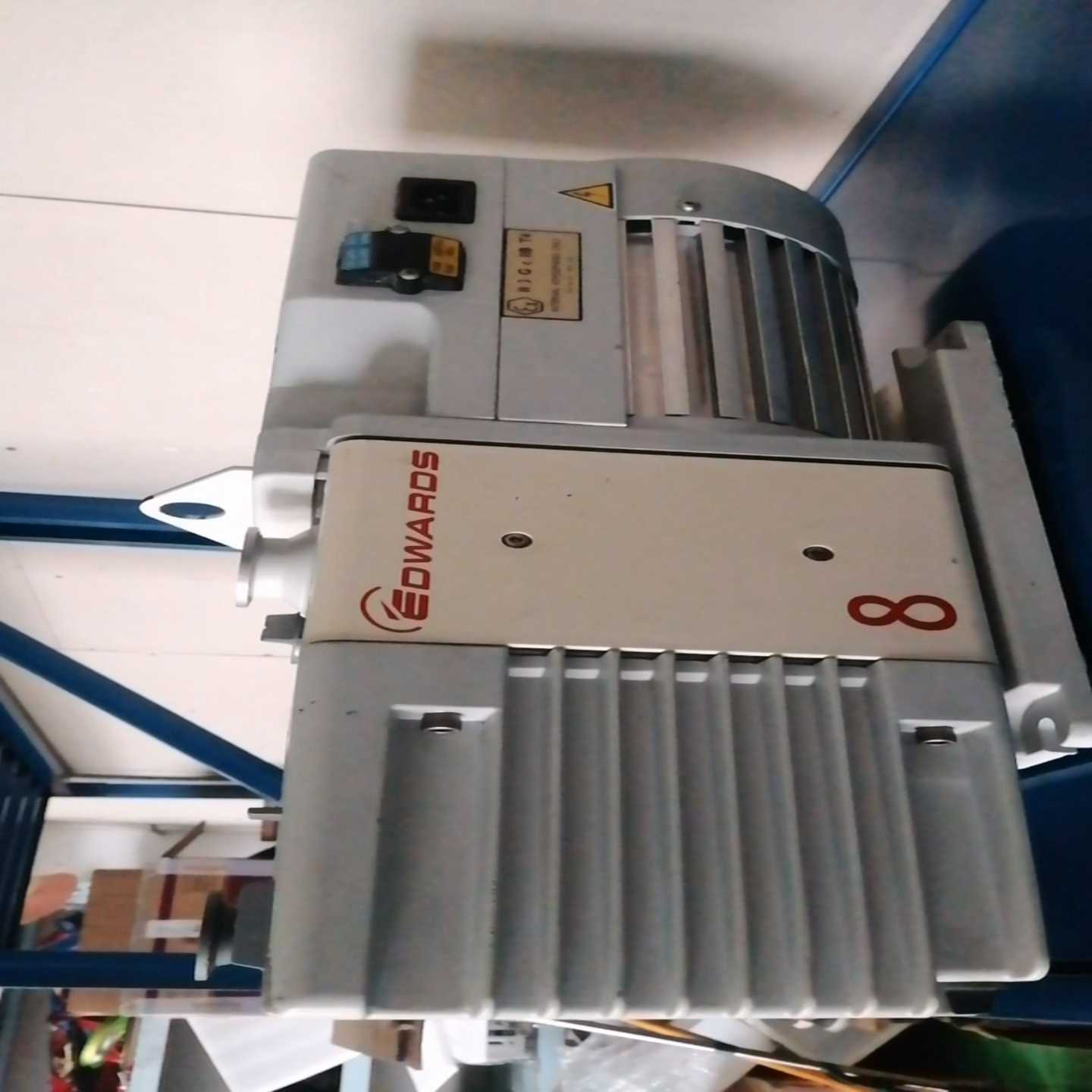 爱德华RV8真空泵，功能完好，无需维修。实验室使用，真空度好--