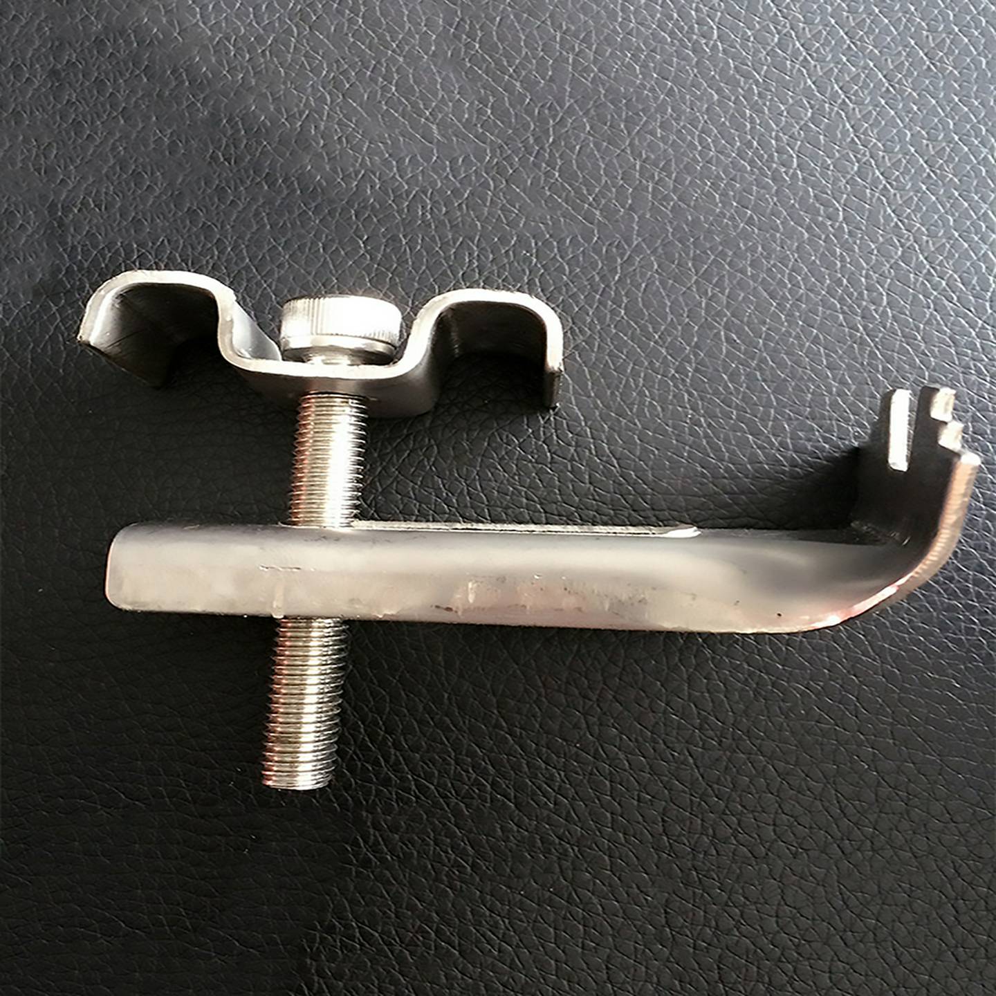 304不锈钢玻璃钢格栅板卡扣m型钢格板安装夹固定卡子c型扣件A型B