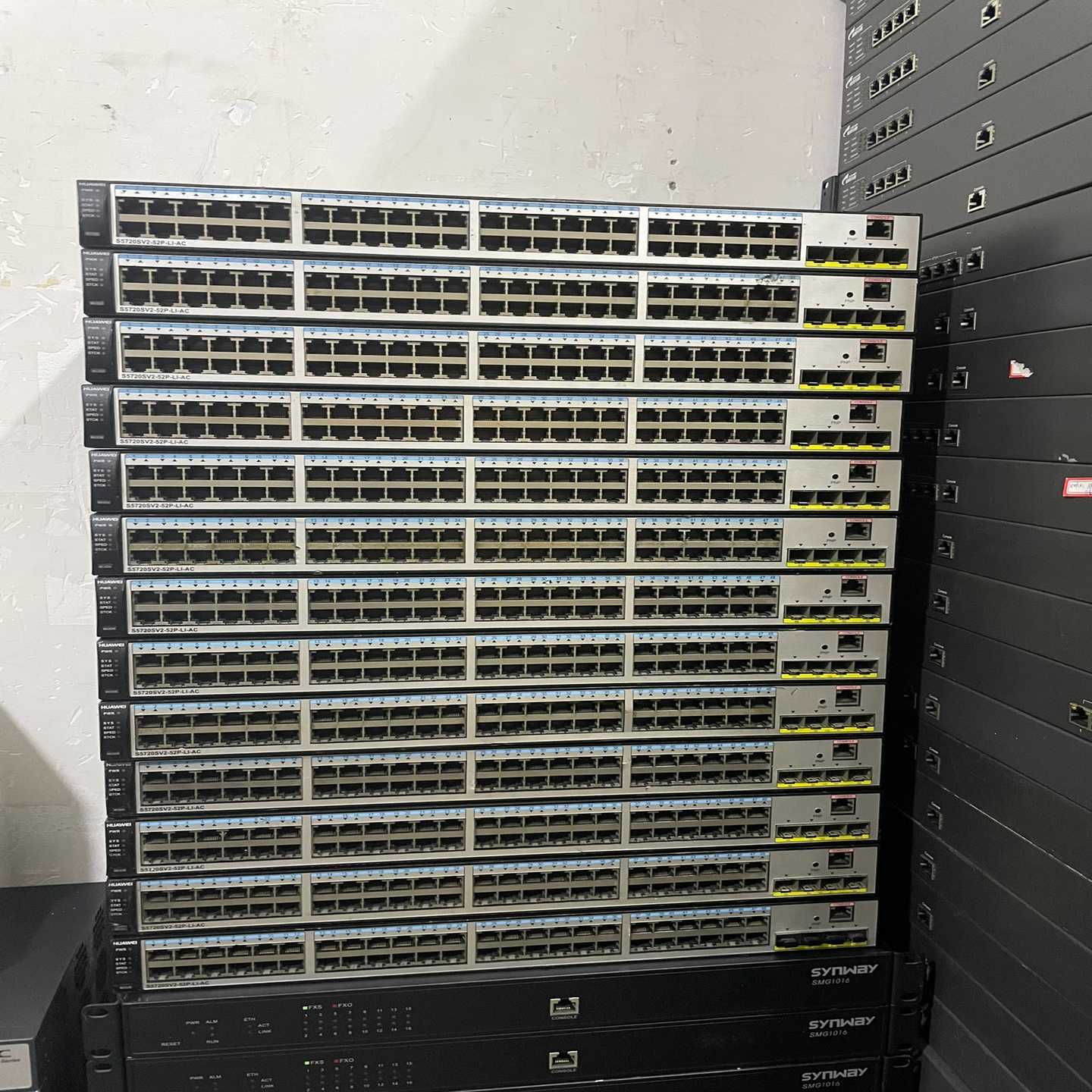 华为S5720SV2-52P-LIs5700-52p-li-议价