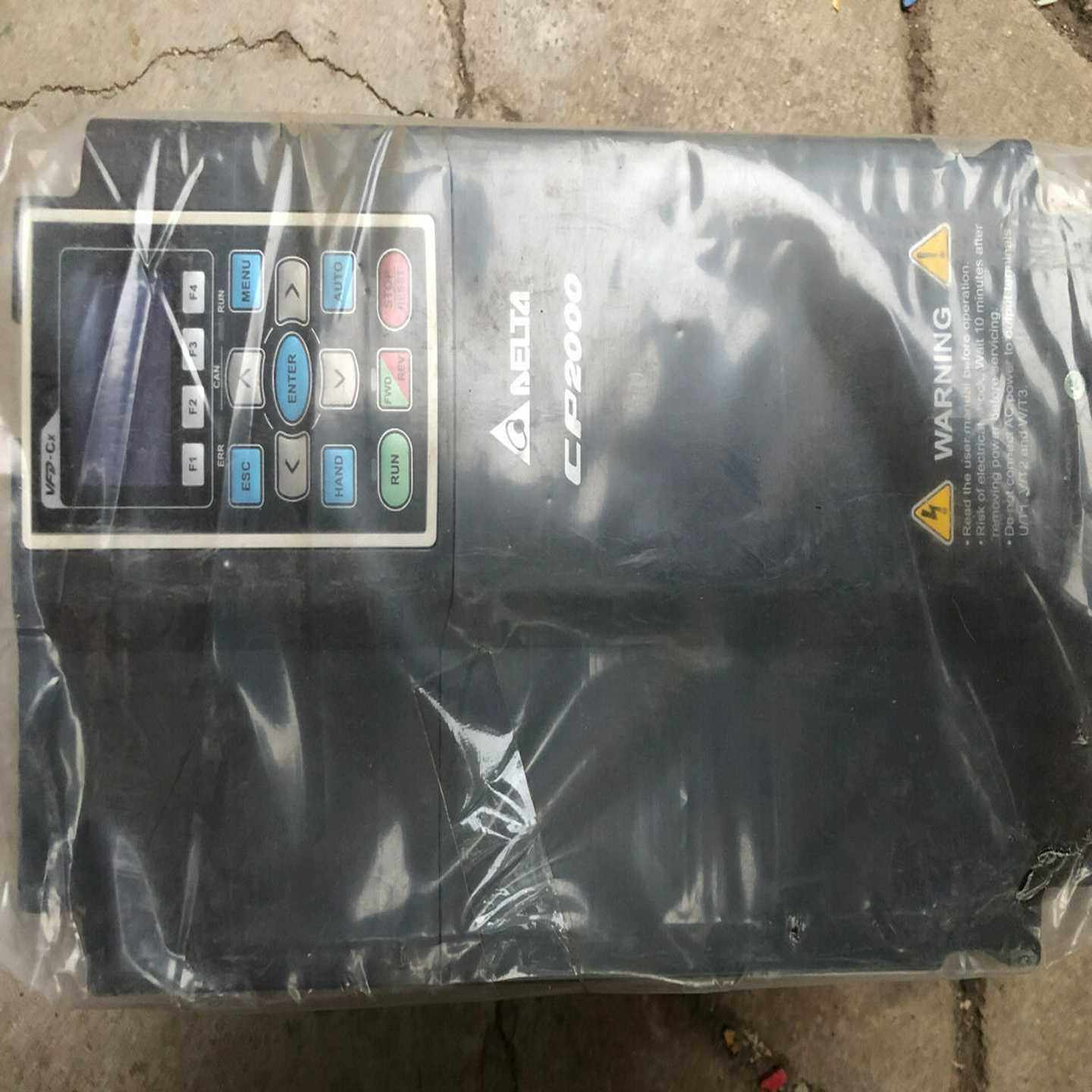 CP2000变频器VFD110CP43B-21货物如图