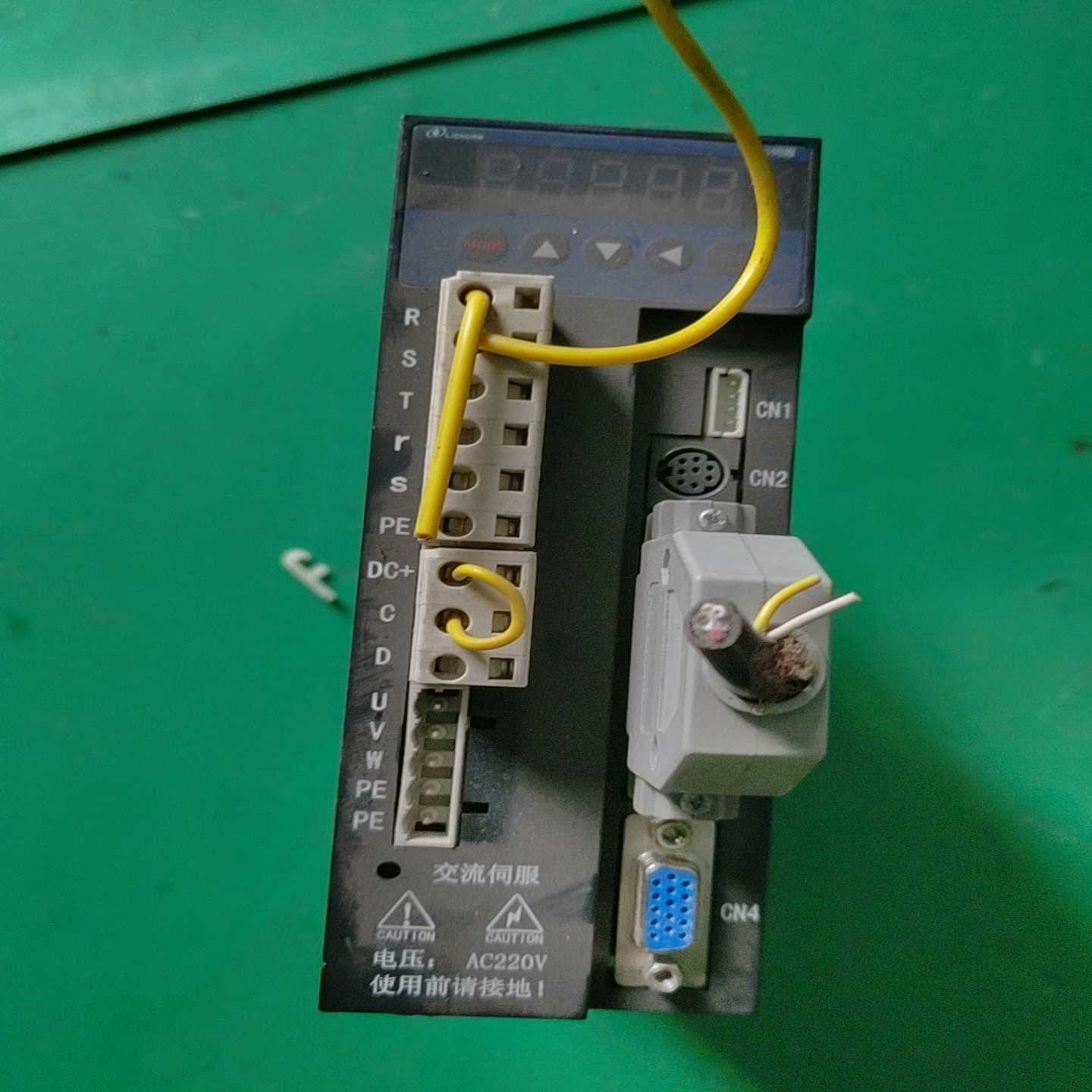 力川B2交流伺候驱动器LCDB2-072002-LB822-议价