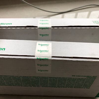 议价TSXP57104M 施耐德CPU 全新原装未开封