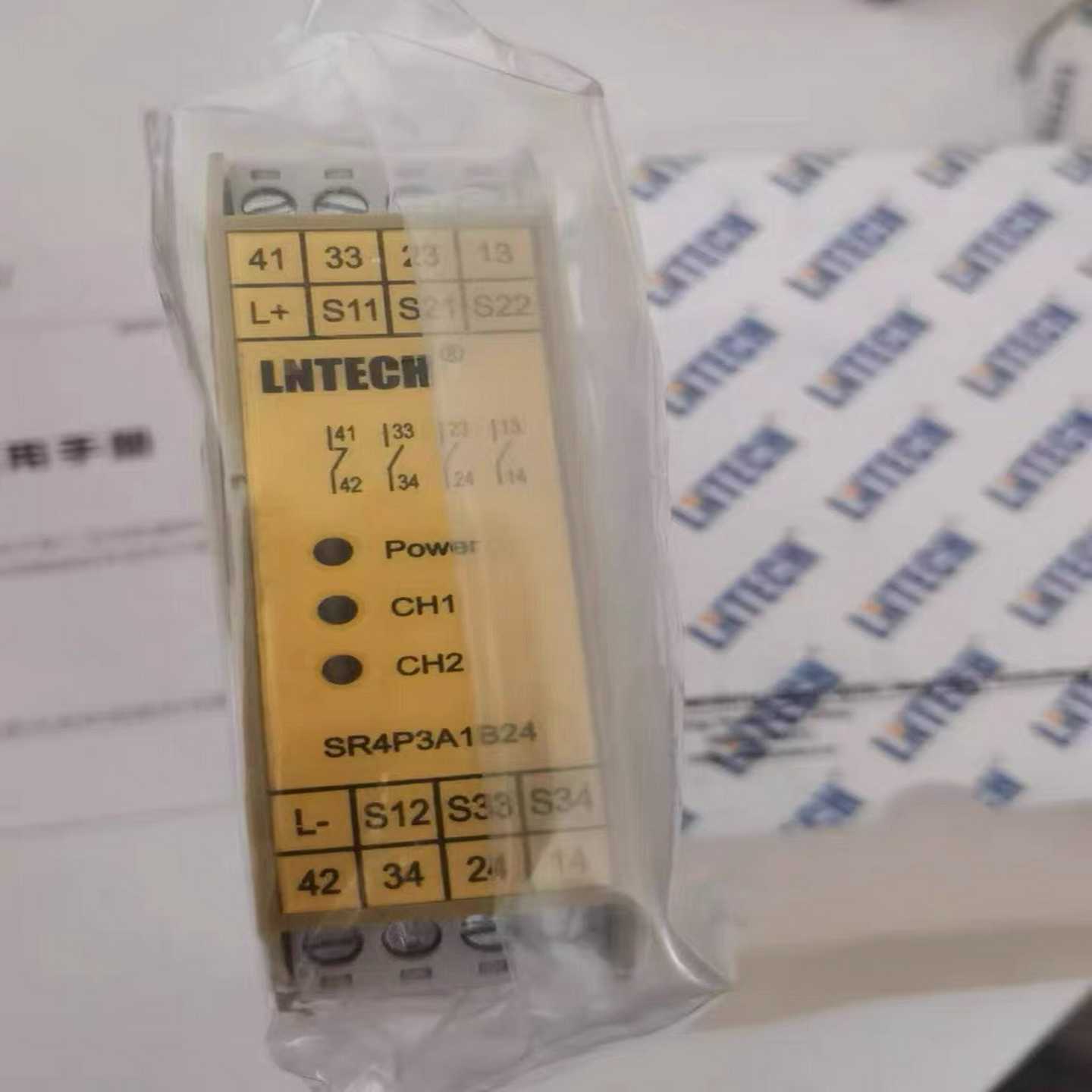 售前询价莱恩全新安全继电器SR4P3A1B24