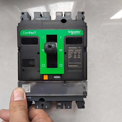 施耐德隔离开关NSX250NA3P250A数量拍前询价