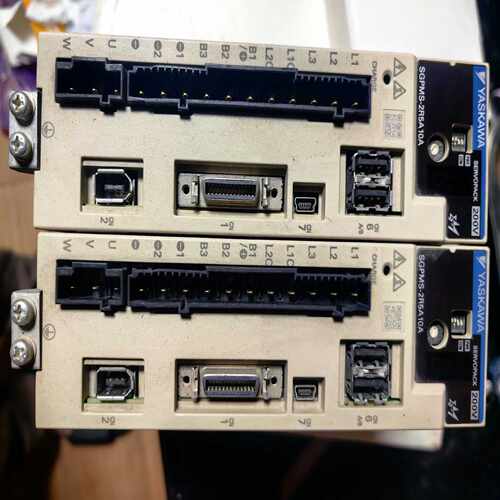 安川驱动器SGPMS-2R5A10A两台成色非常新。功能包询价