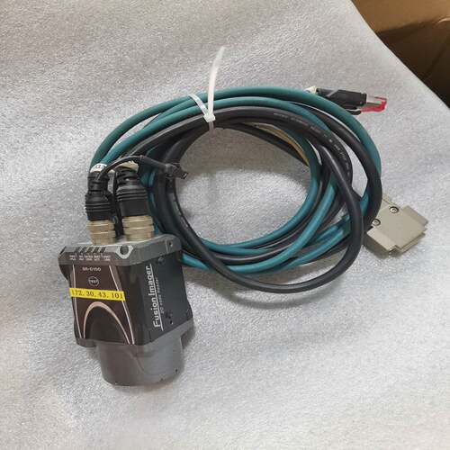 询价基恩士读码器SR—D100含线一起有13台，SR-D