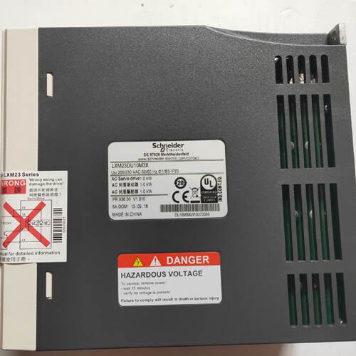议价施耐德全新原装LXM23AU07M3X伺服驱动器0.75Kw现货质保一年