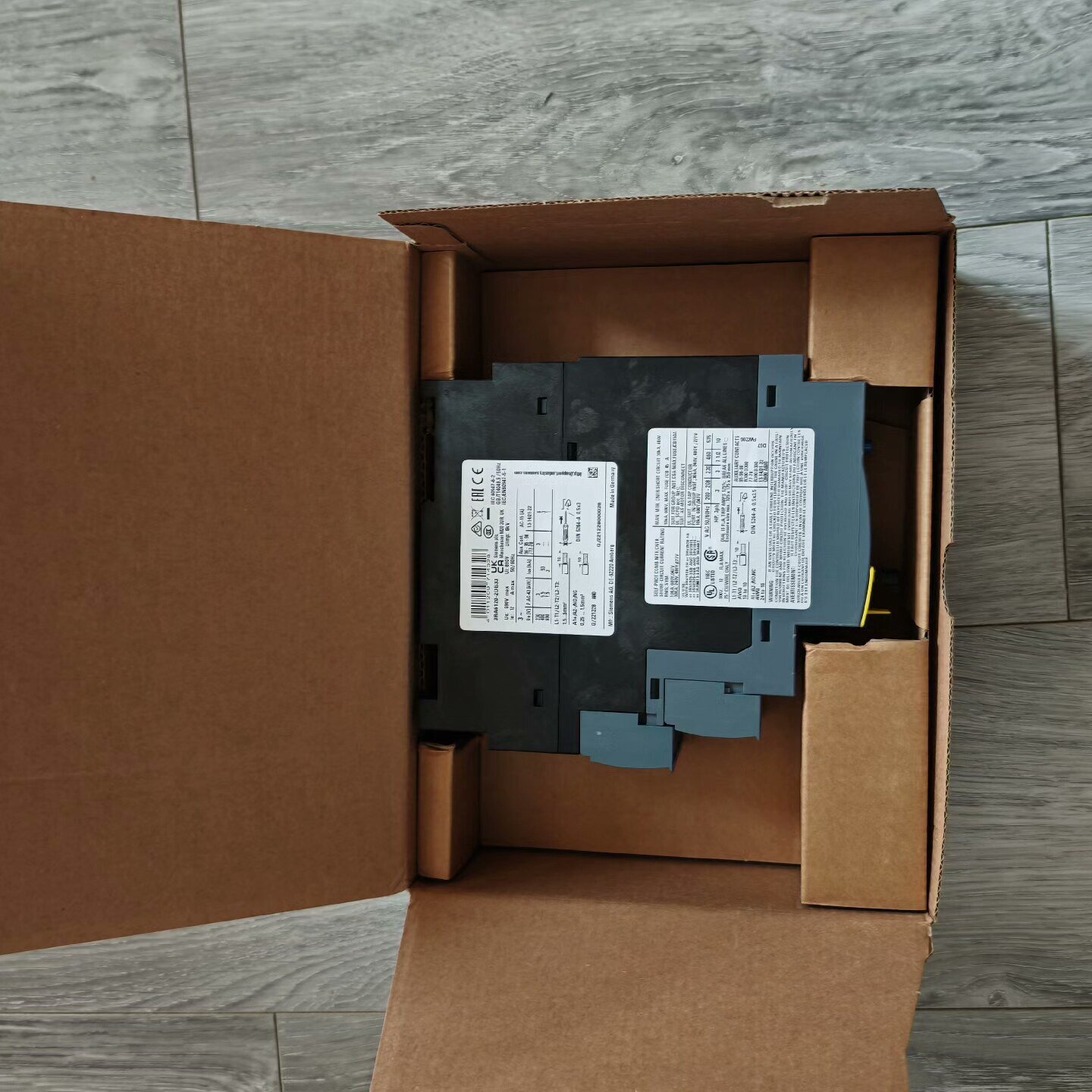 议价德国3RA61202DB33控制与开关保护电器全议价