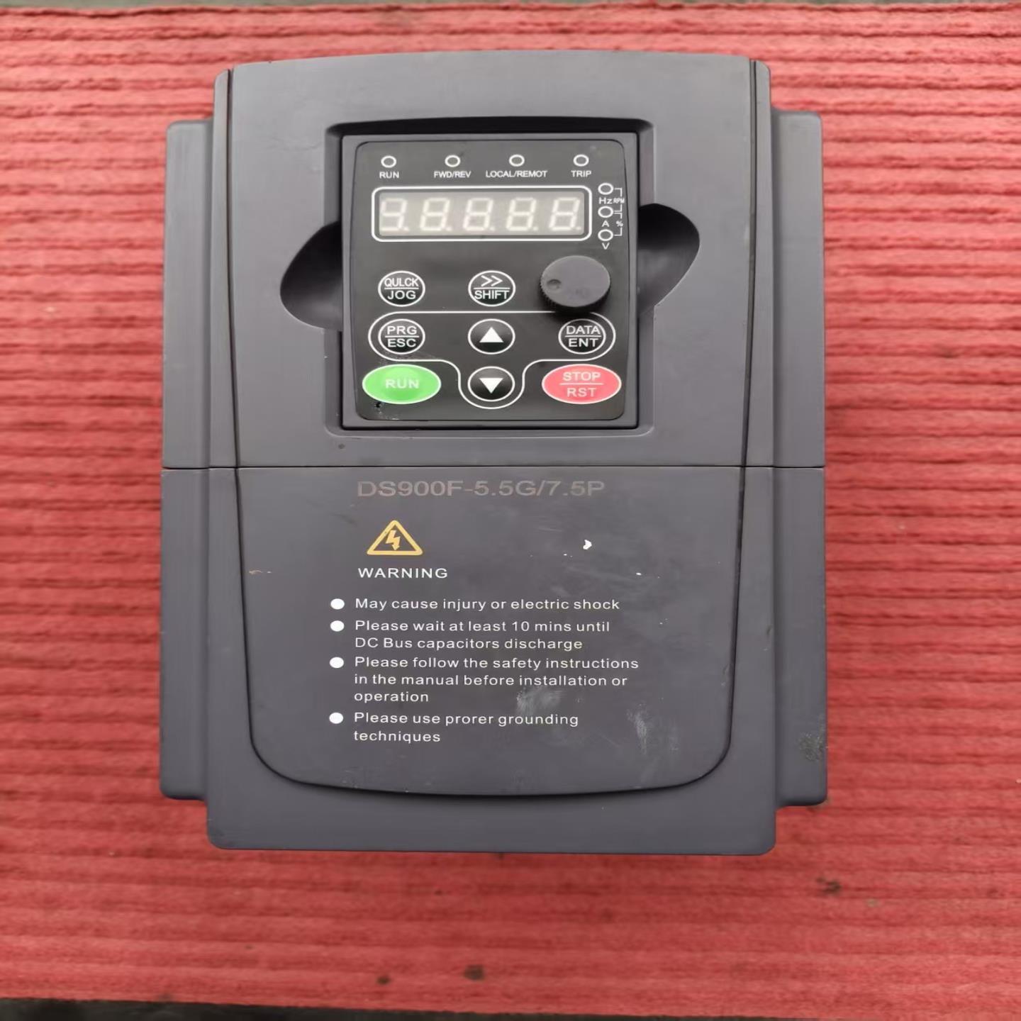 丹佛斯变频器DS900F-5r5g/7r5p  5.5kw/~询价