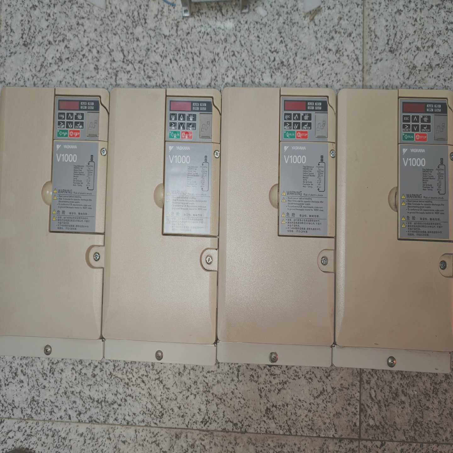 变频器VB4A0018FBA，7.5kw变频