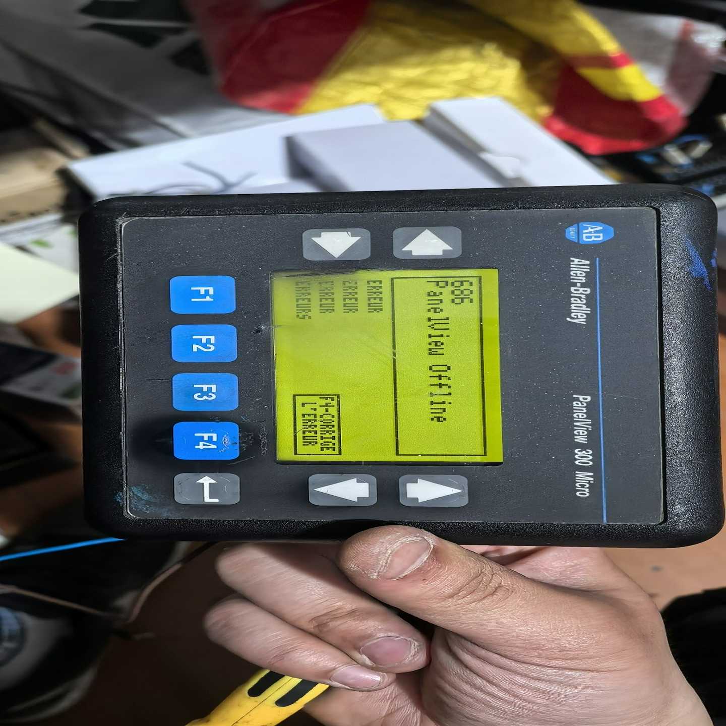 AB罗克韦尔2711-M3A18L1屏议价