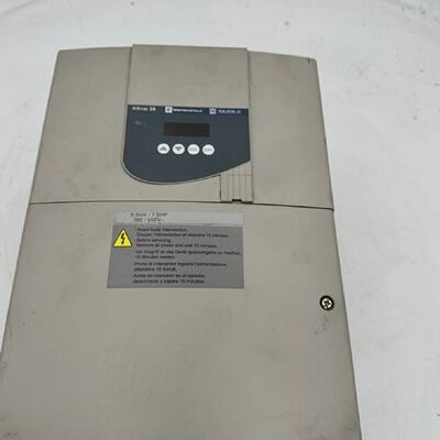 1pc X TELEMECANIQUE Variator Altivar 28 Square DATV28HU90N4