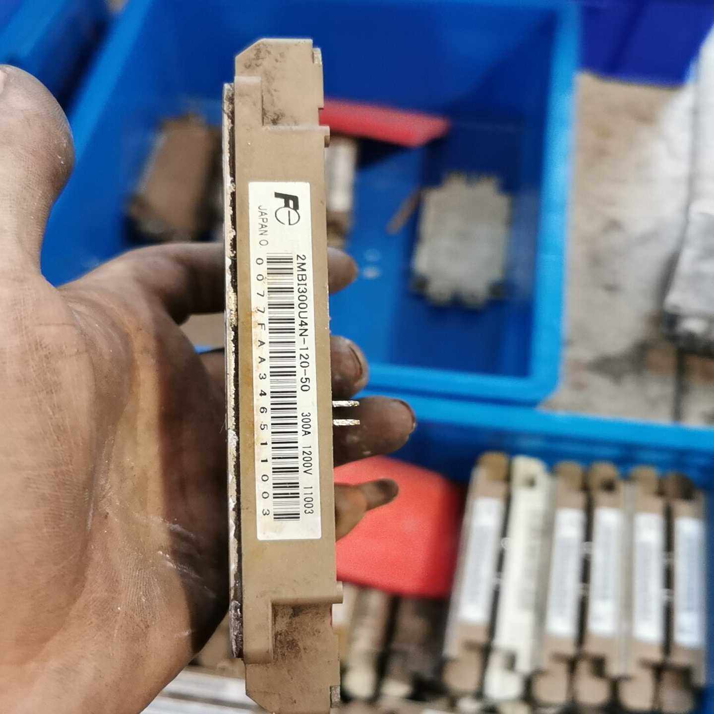 2MBI300U4N-120-50。2MBI300VN-1询价