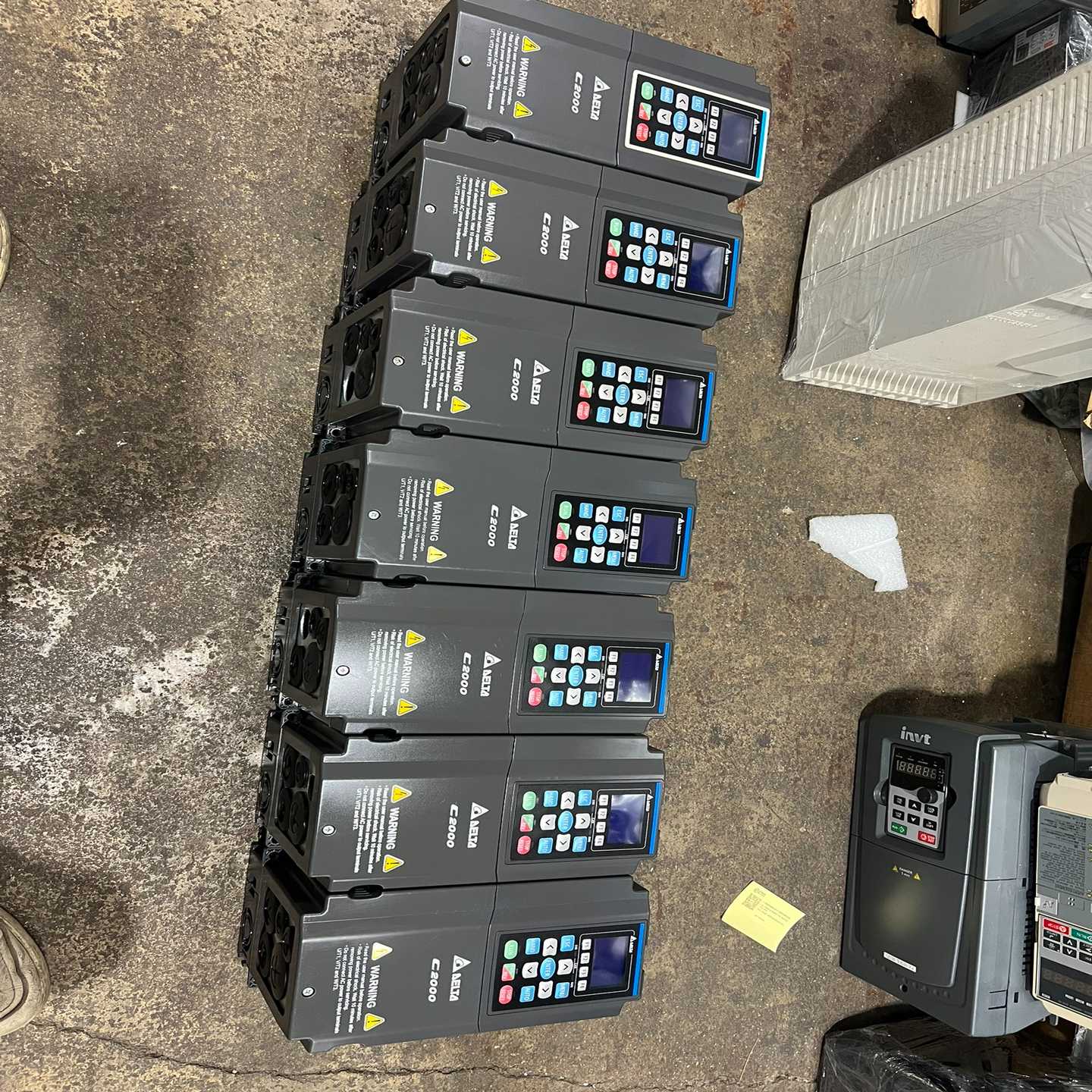 台达C2000变频器5.5KW，VFD055C43A，实物--议价商品