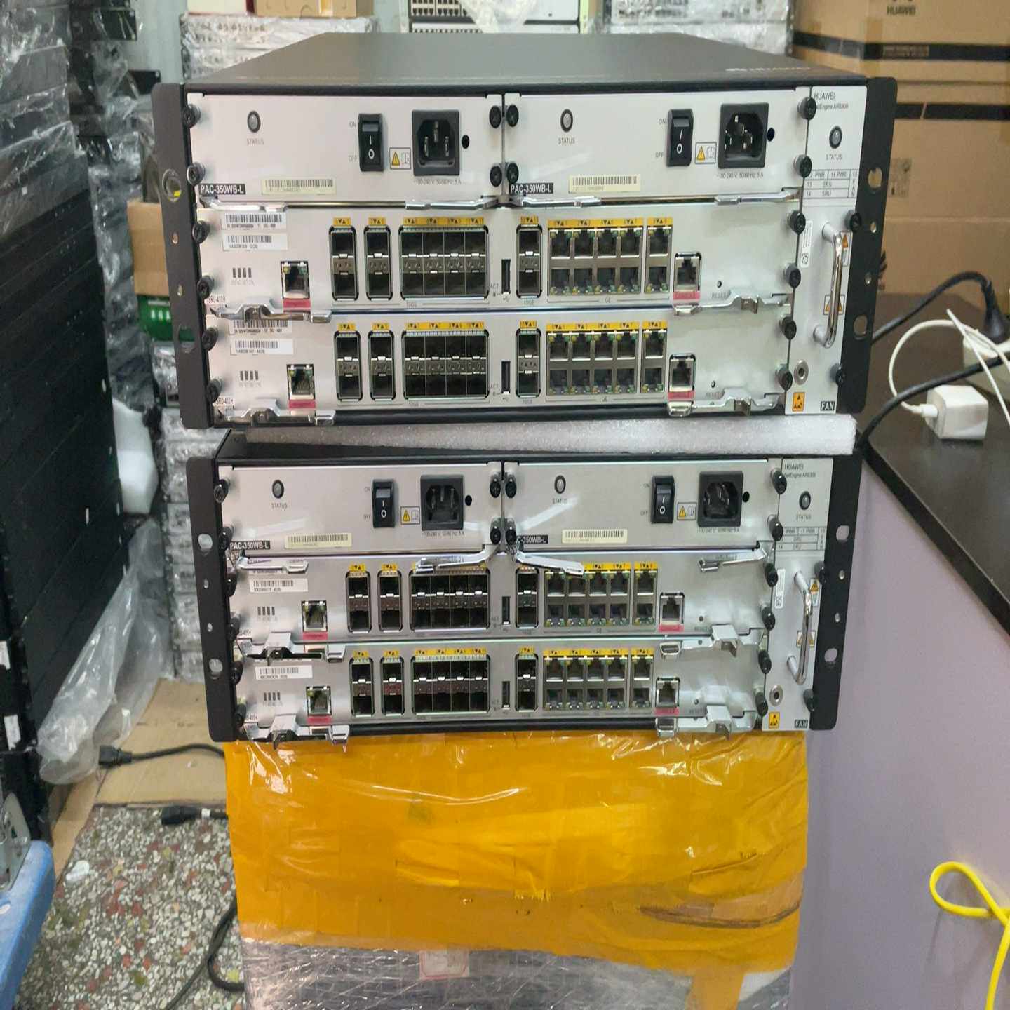 华为企业路由器AR6300，14口万兆光口10口千兆电口路-议价