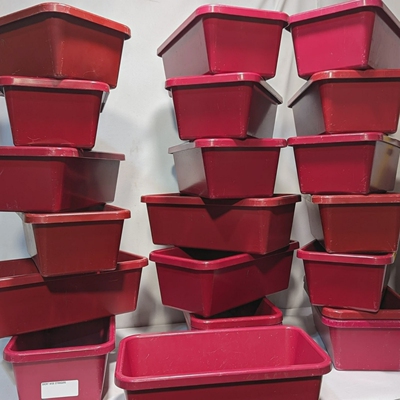 Lotof32PlasticPerforatedSterilizationTrays,22