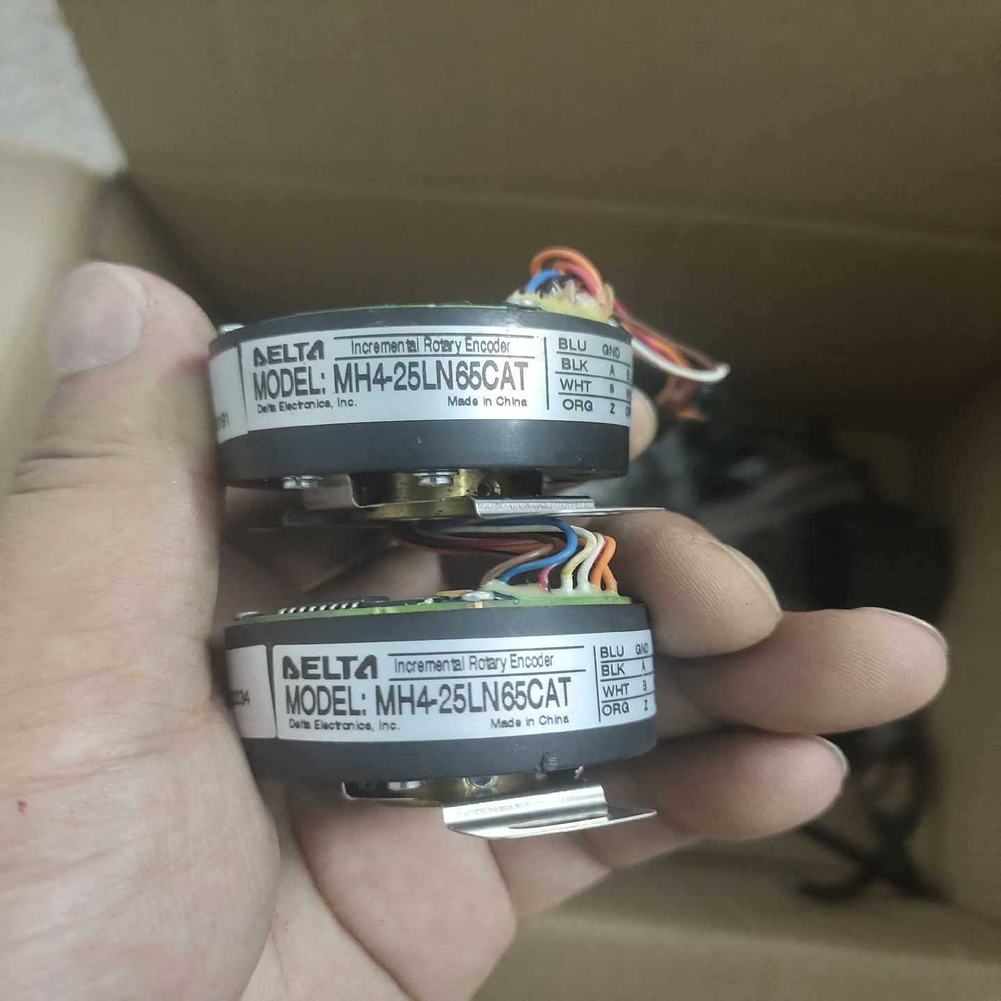 询价台达编码器MH4-25LN65CAT，，成色很好，功