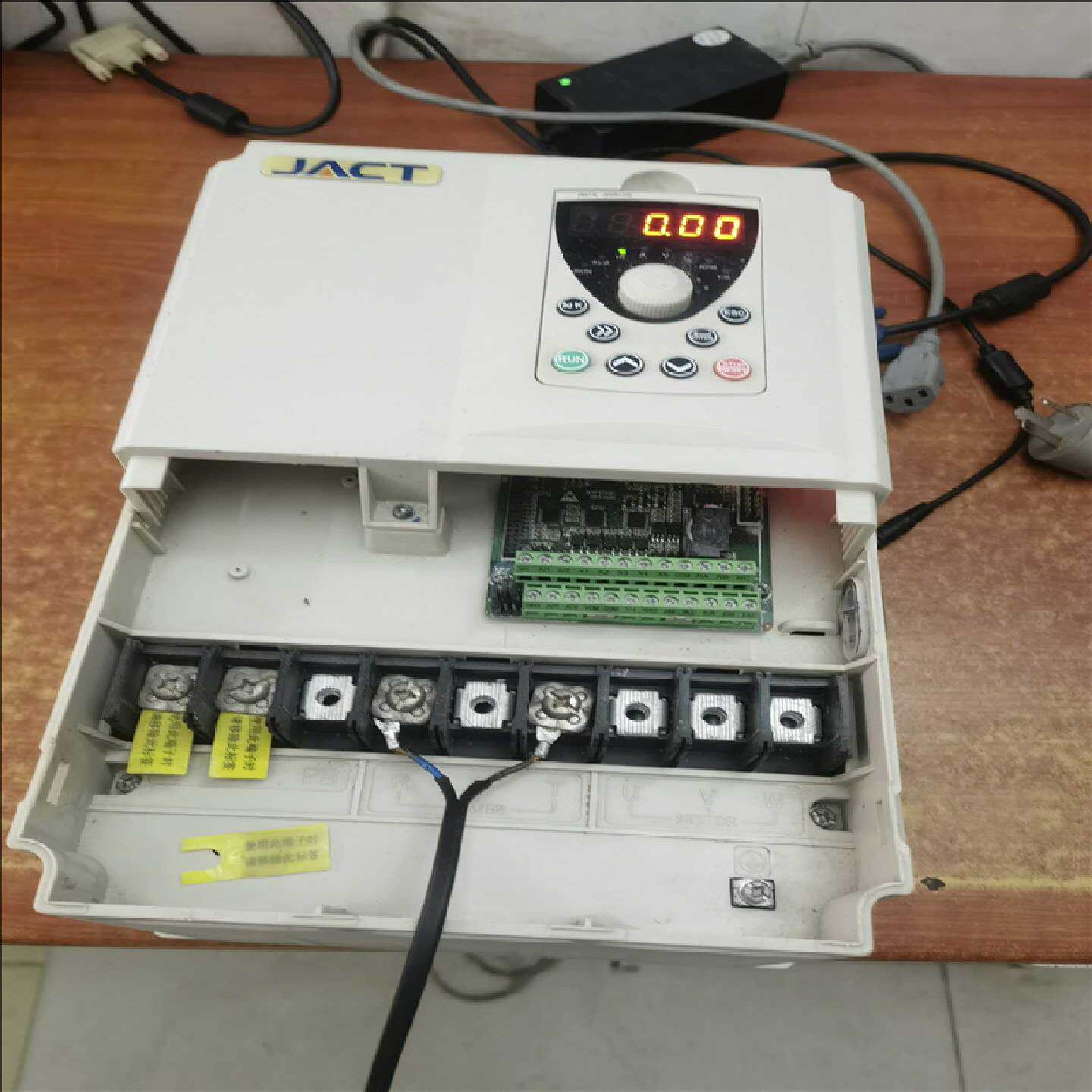 溢价-JACT艾克特变频器AT500系列380V诶诶电子