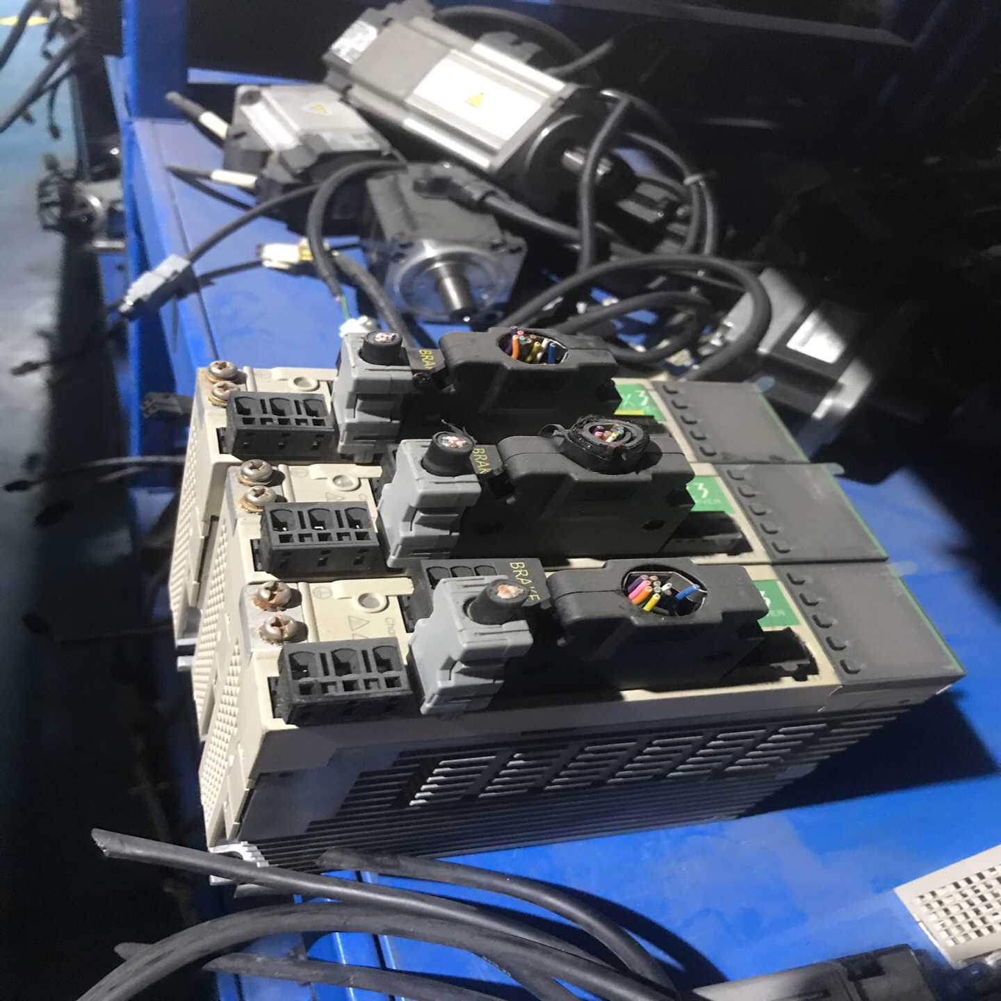 询价禾川伺服驱动器SV-X3DA020A-D200W实物拍