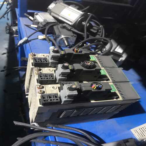 询价禾川伺服驱动器SV-X3DA020A-D200W实物拍