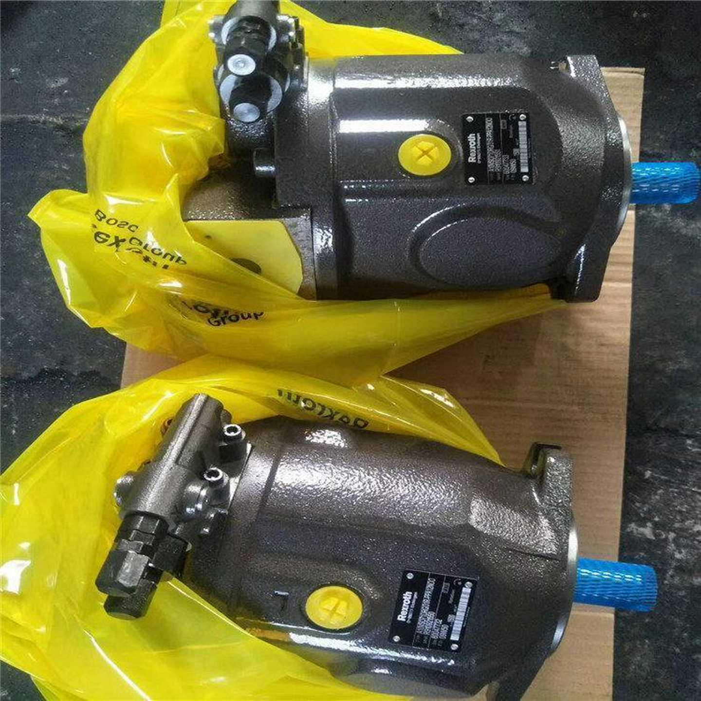 进口力士乐A2FM180柱塞泵A10VO18DRSCC/53R-VSC12K52