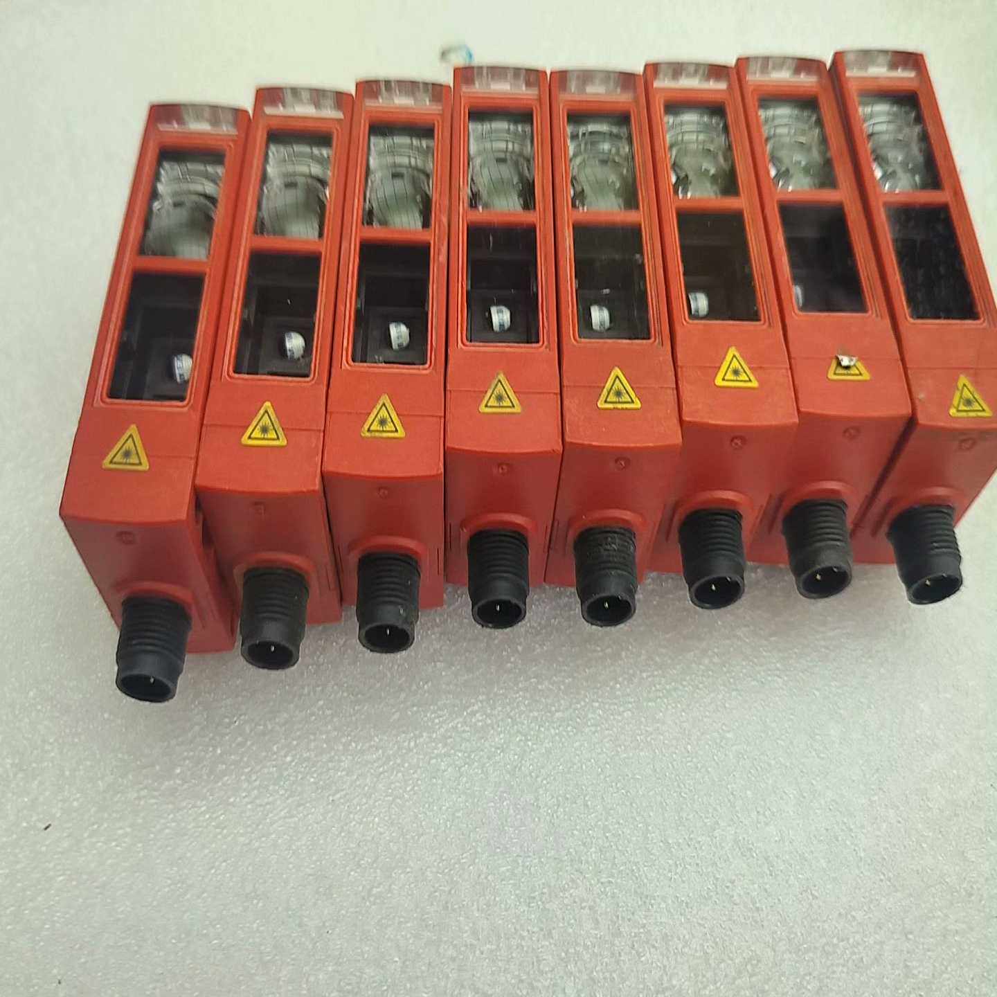 议价劳易测HT46CL2/6G-M12背景抑制传感器，原装拆机成