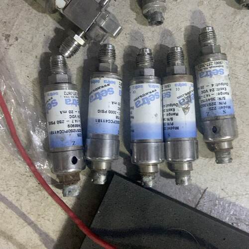 setra控制器225原装正品压力传感器继电器225，议价商品