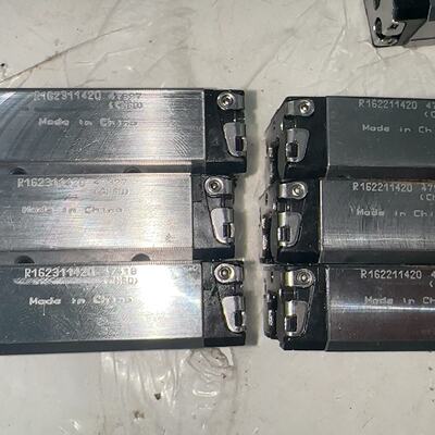 议价There Are 3 Used Rexroth Sliders R162311422适用