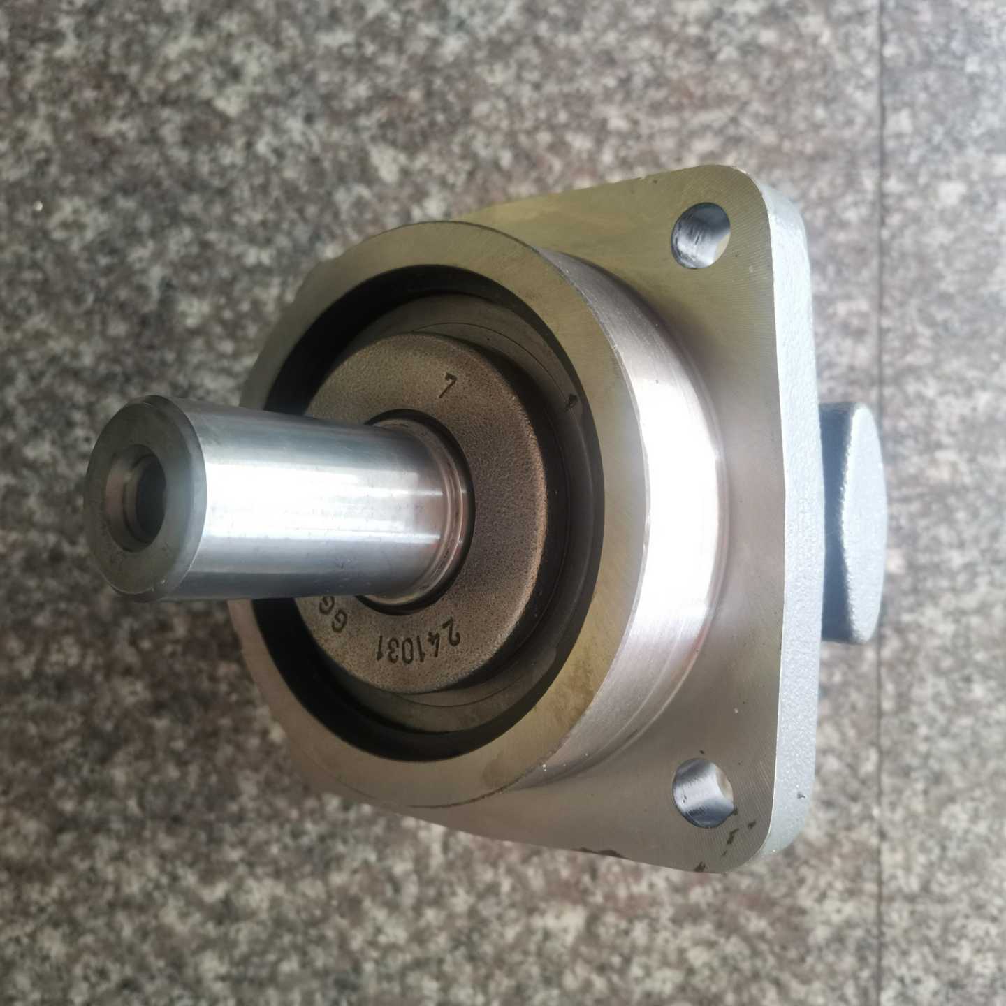 起重机汽H车高压斜轴式柱塞泵A2FO63/61R-PAB05