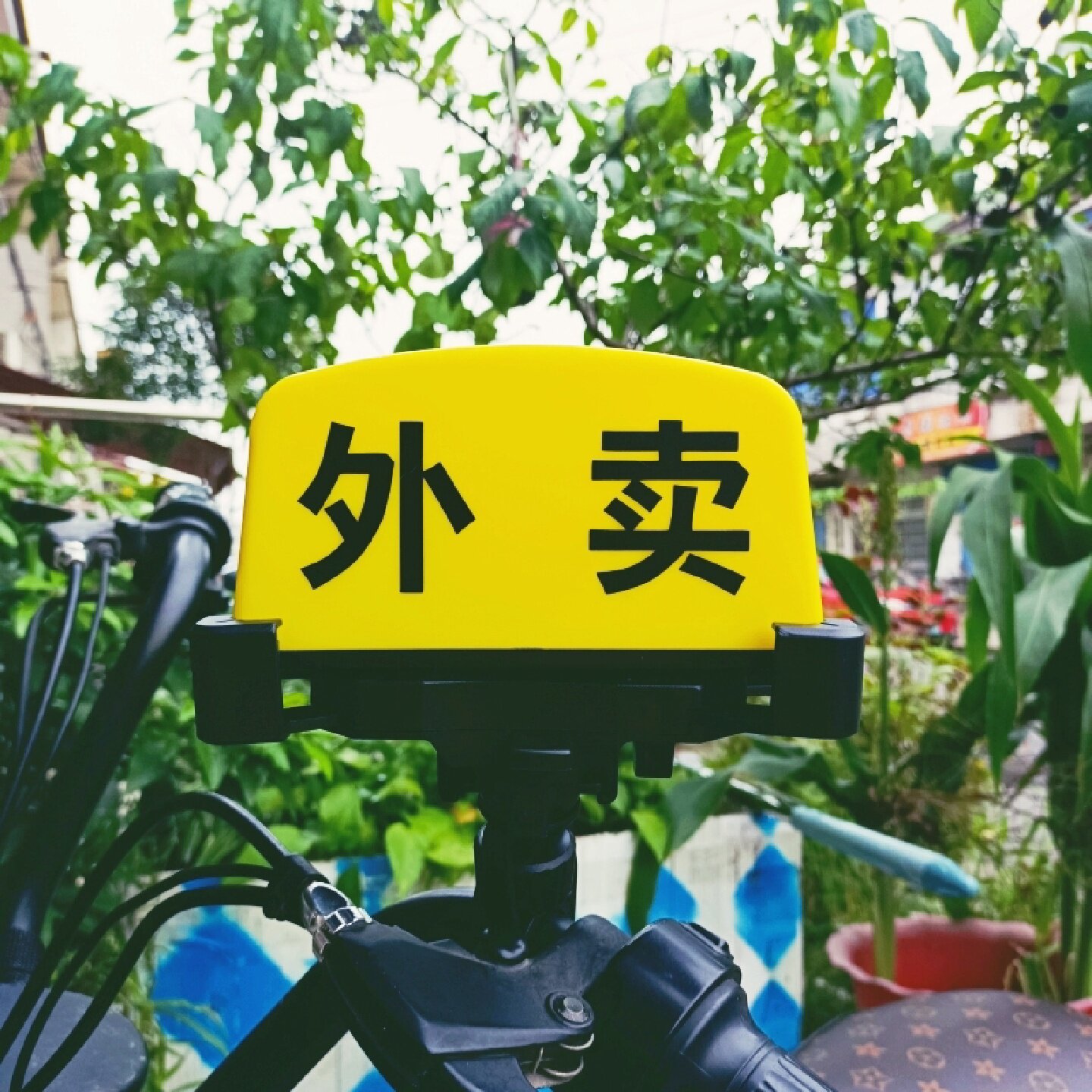 出猪车顶灯网约车代驾空车滴滴灯牌定制taxi汽车拉活灯的士出猪灯