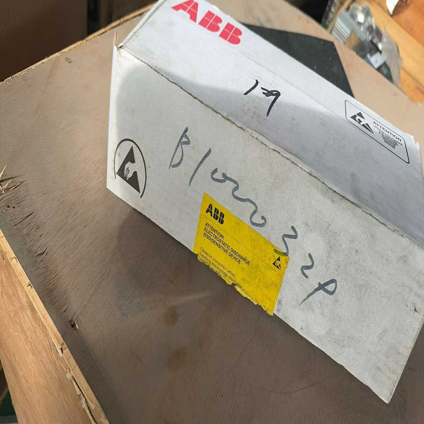 议价ABB变频Z器风电风扇板逆变控制现货/维修