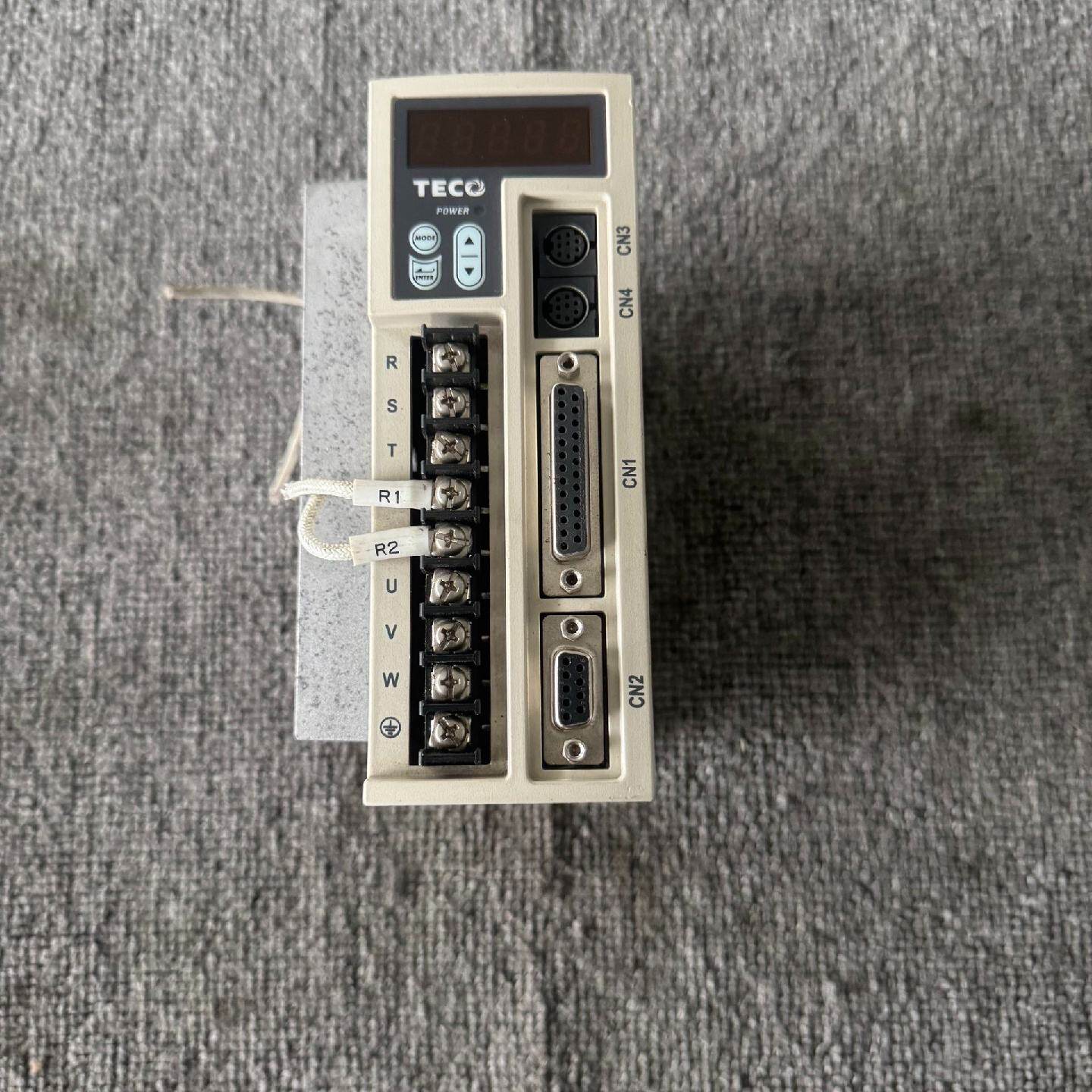 东元伺服驱动器TSTEP-20C-B，功能正常，轻微使用痕迹--议价商品