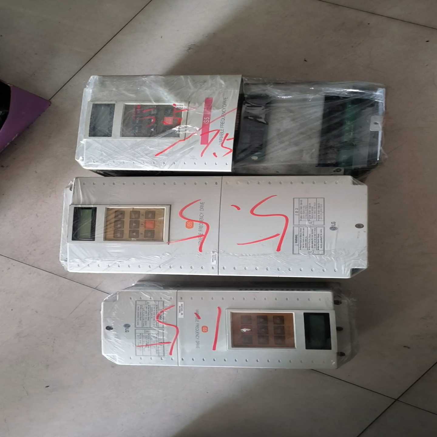 LS SV055iS5-4NU（电子设备）