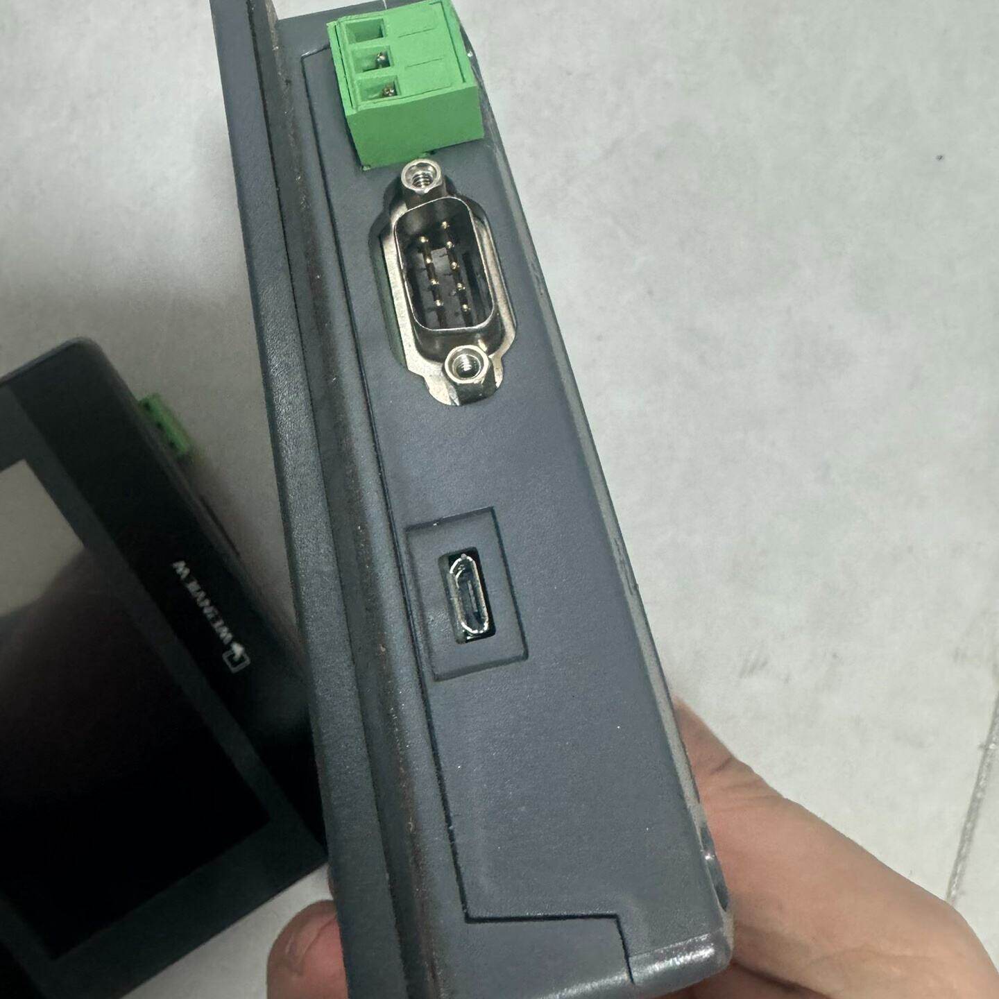 威纶通 TK6051iP，4.3寸触摸屏，--议价商品
