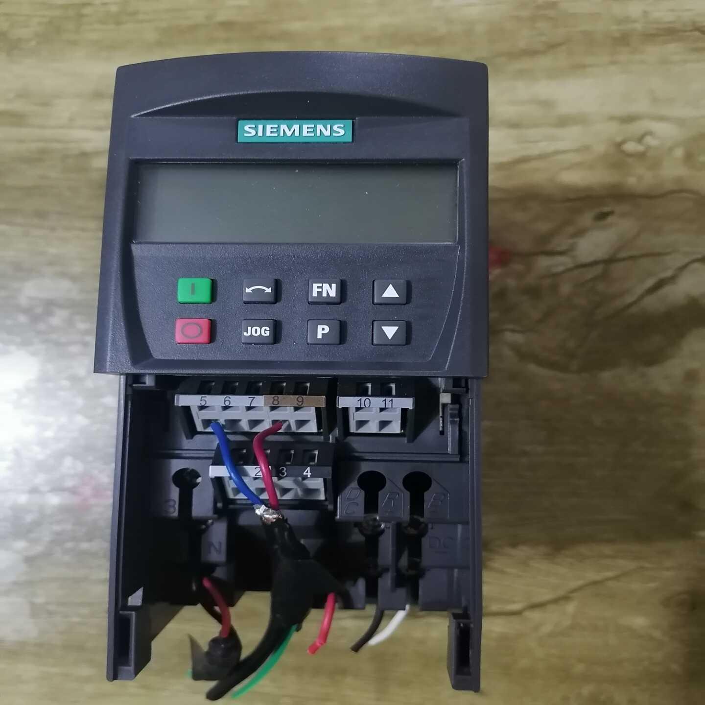 变频器6ES6420-2UC17-5AA1（0.75K询价