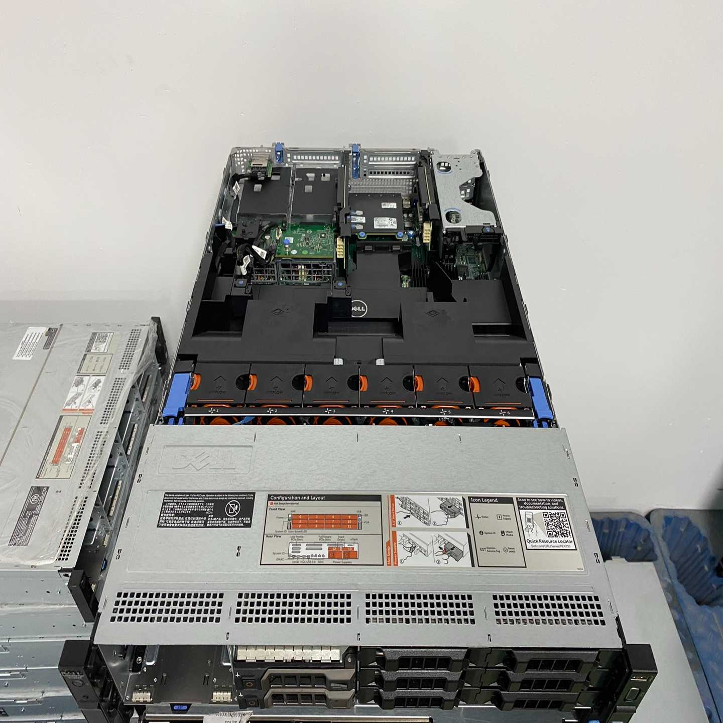 新到一批95新戴尔R730XD3.5寸12盘(可喷漆充--议价商品