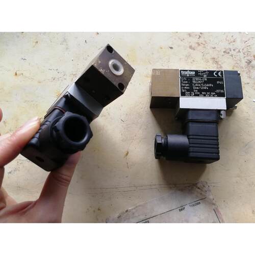 询》压力感测器9B0.28772PCSTRAFAGNEW06BAR议价产品