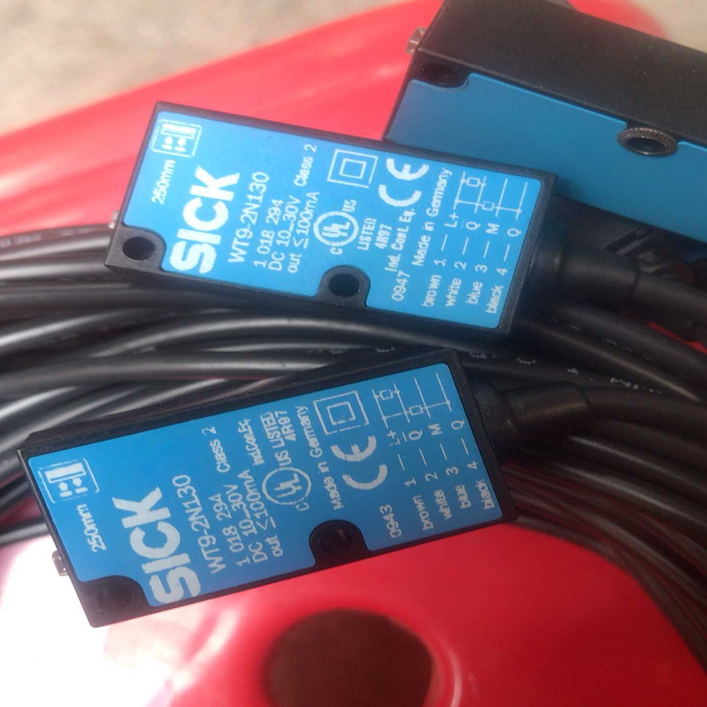 咨询-SlCK光电传感器WT9-2N1301018294实物