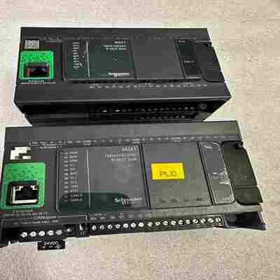 询价~ 施耐德PLC TM241CE24U 实图新 正面贴