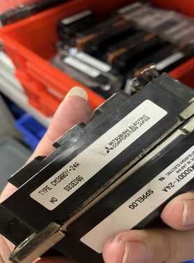 CM300DY-24A外观好的，功能完好