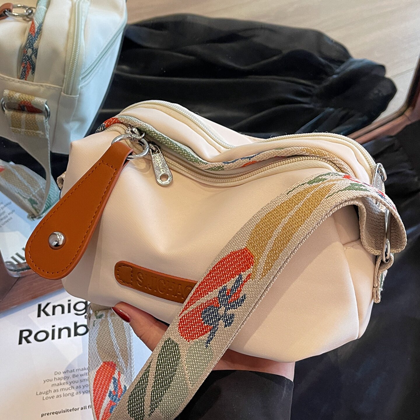 防水尼龙布斜挎包包女式2025新款大容量单肩包休闲百搭上班通勤包