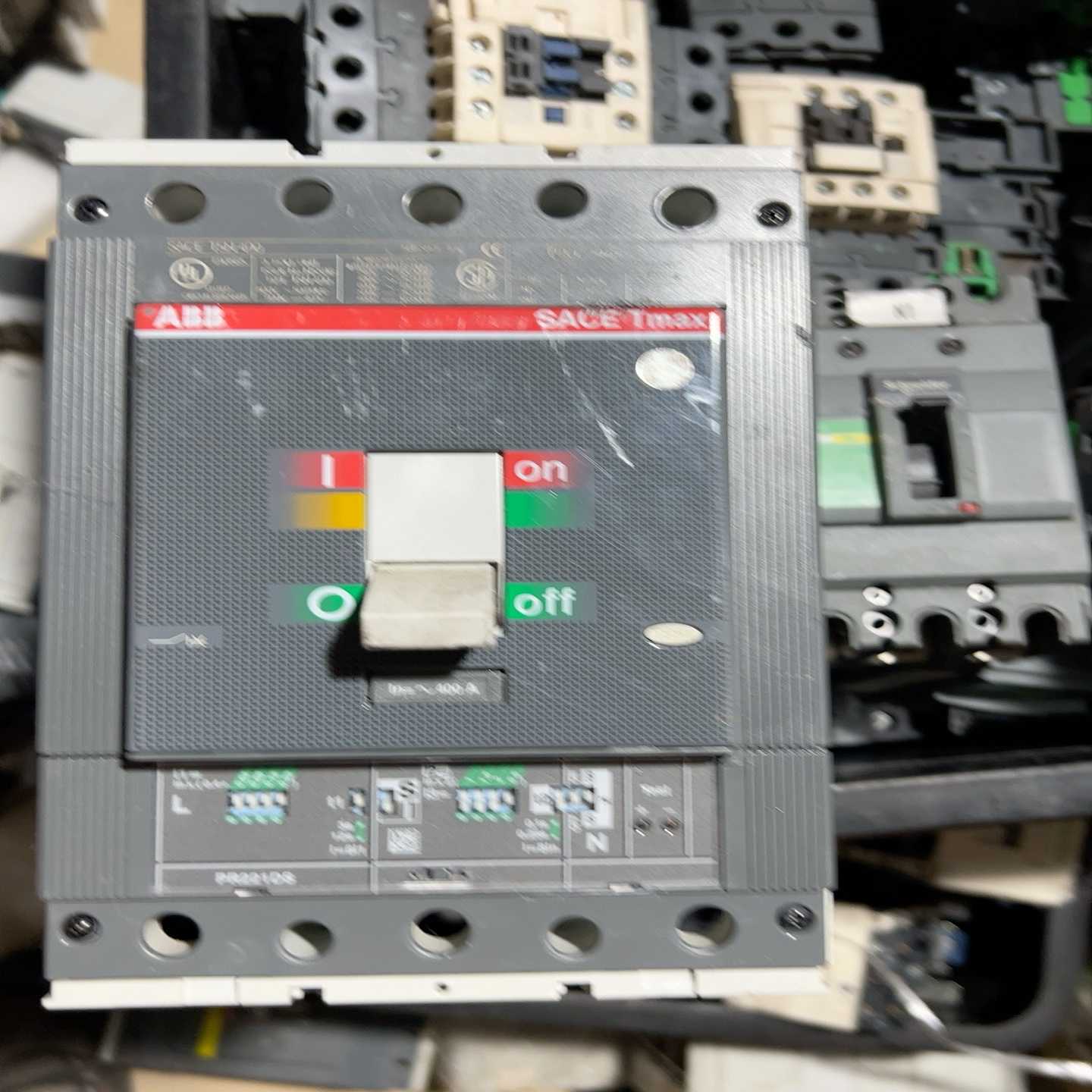 断路器T5N4003P400A询价