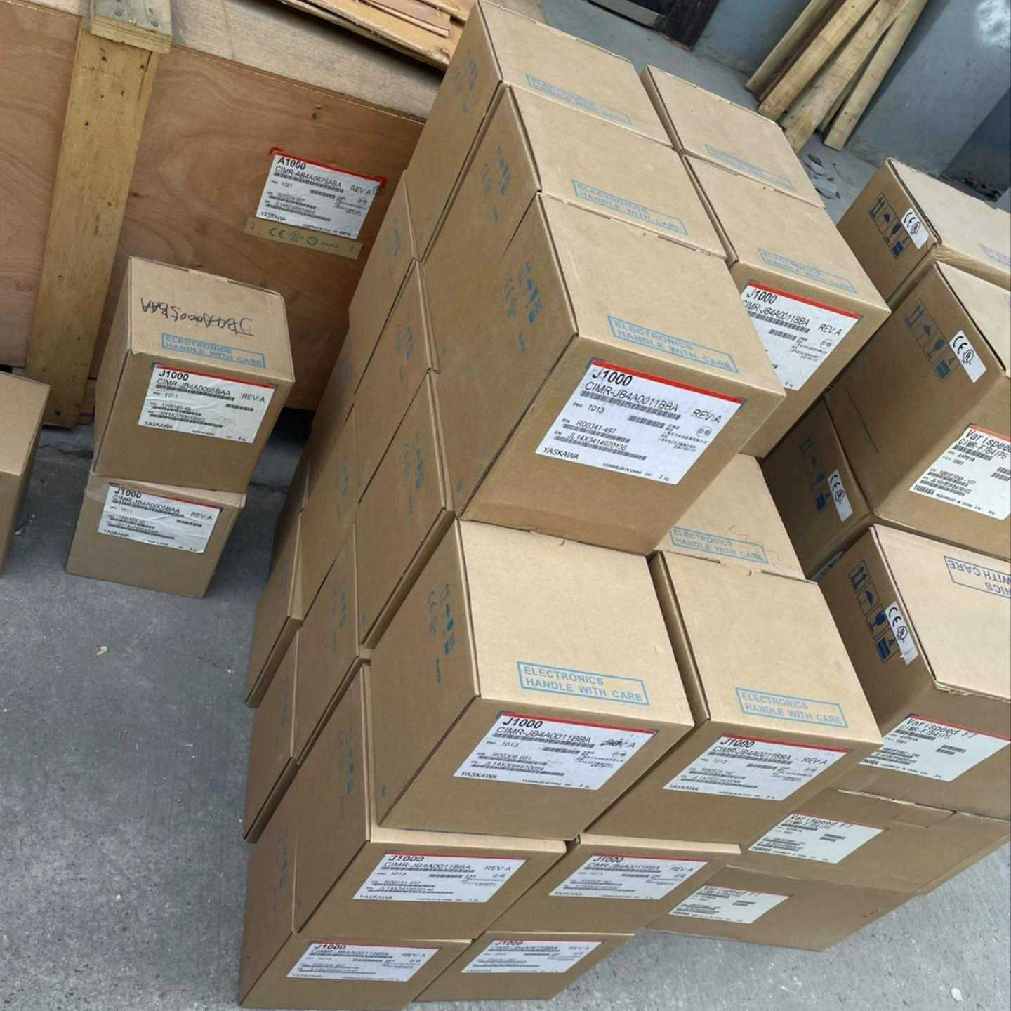 配件CIMR-AB4A0103AAA CIMR-AB4A0103ABA 安川变频器现货销售议价