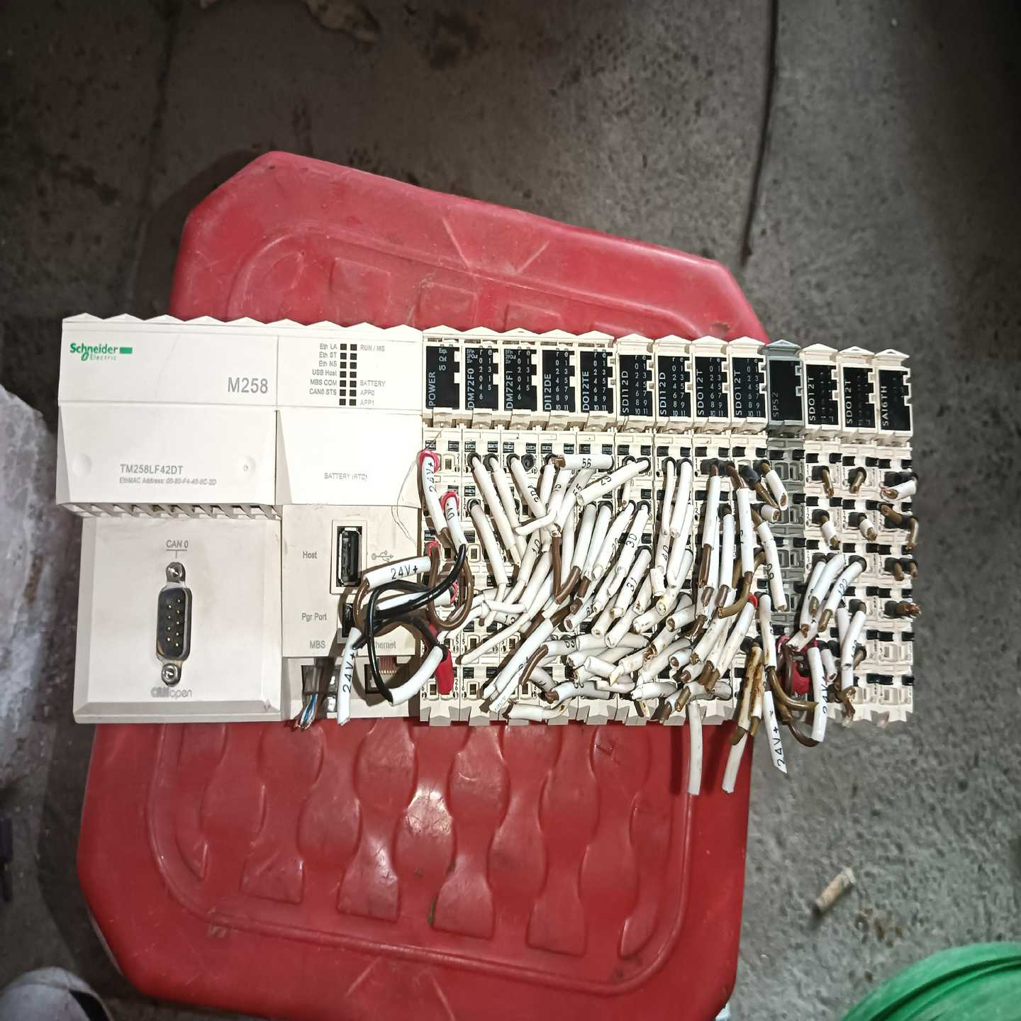 TM258LF42DT，的。成色不错非常漂亮。功能~询价