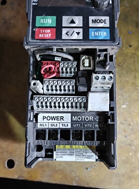 议价变频器V4A8MS21ANSAA0.75KW2议价