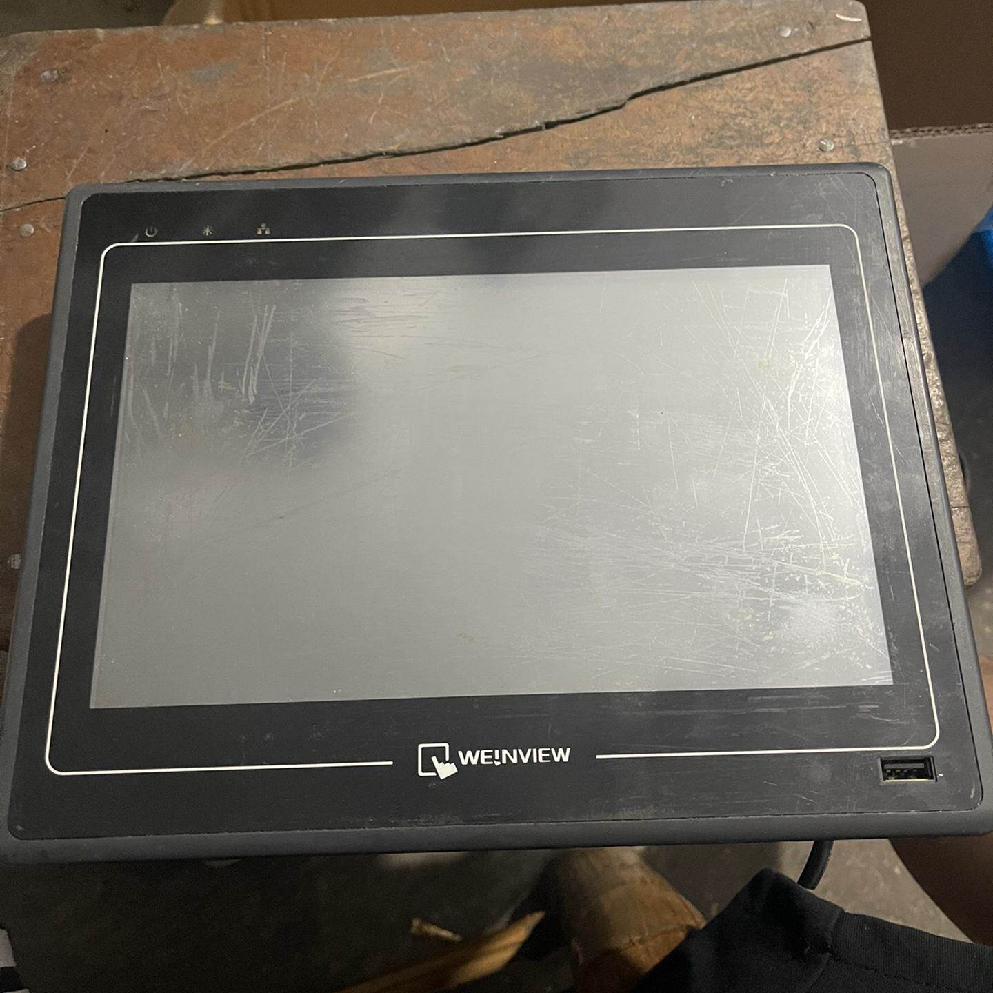 询价威纶触摸屏 MT6100i V2WV议价
