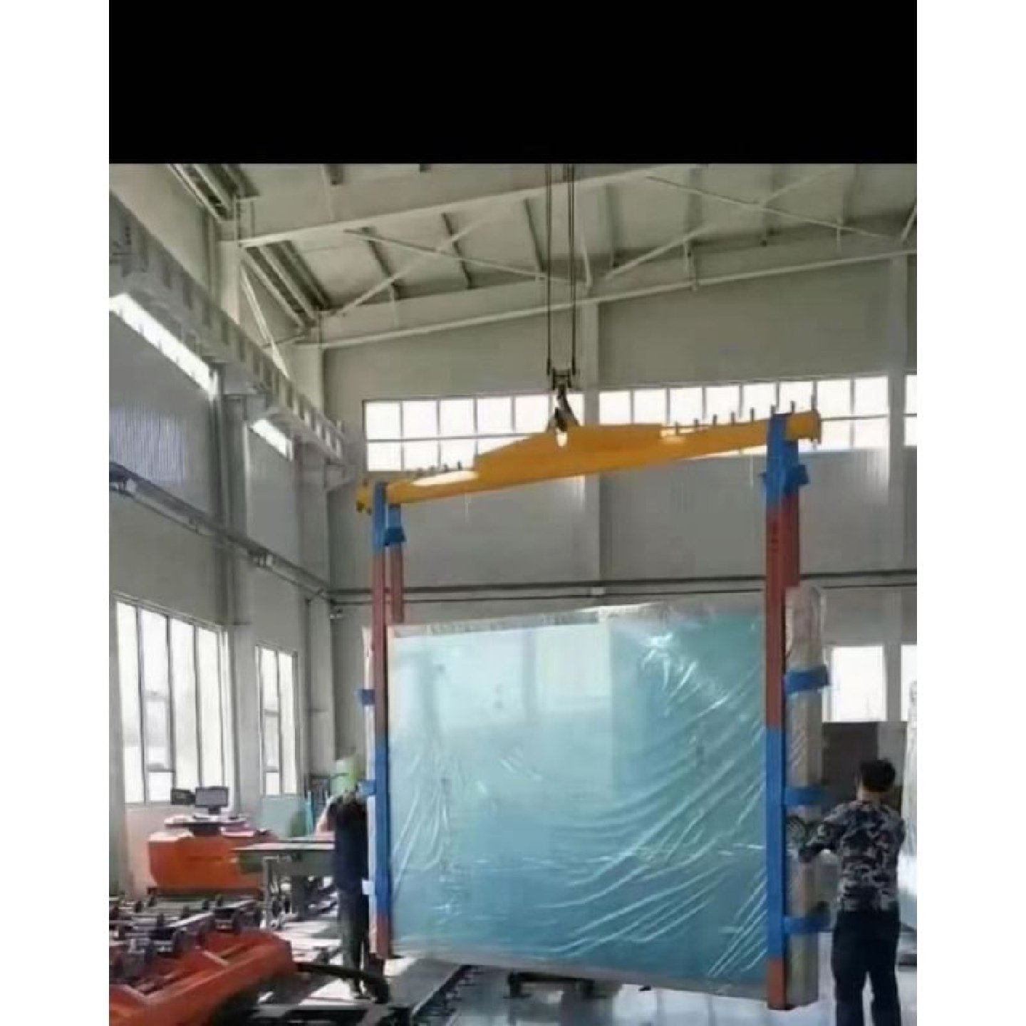 玻璃吊装一字横梁起重工具20吨蓝色吊梁板材吊具规格定制服务